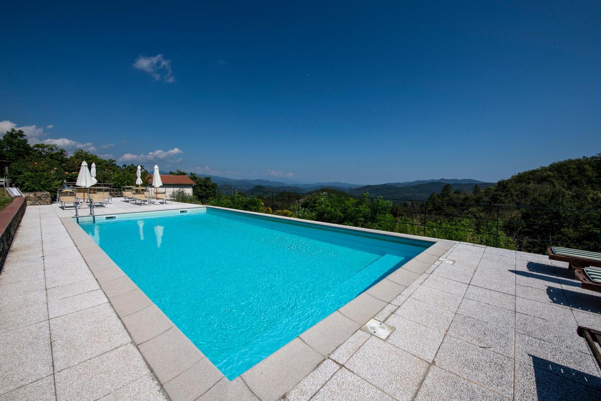 211 - Appartamento Acacia, Terrazza Giardino E Piscina Carro Екстериор снимка