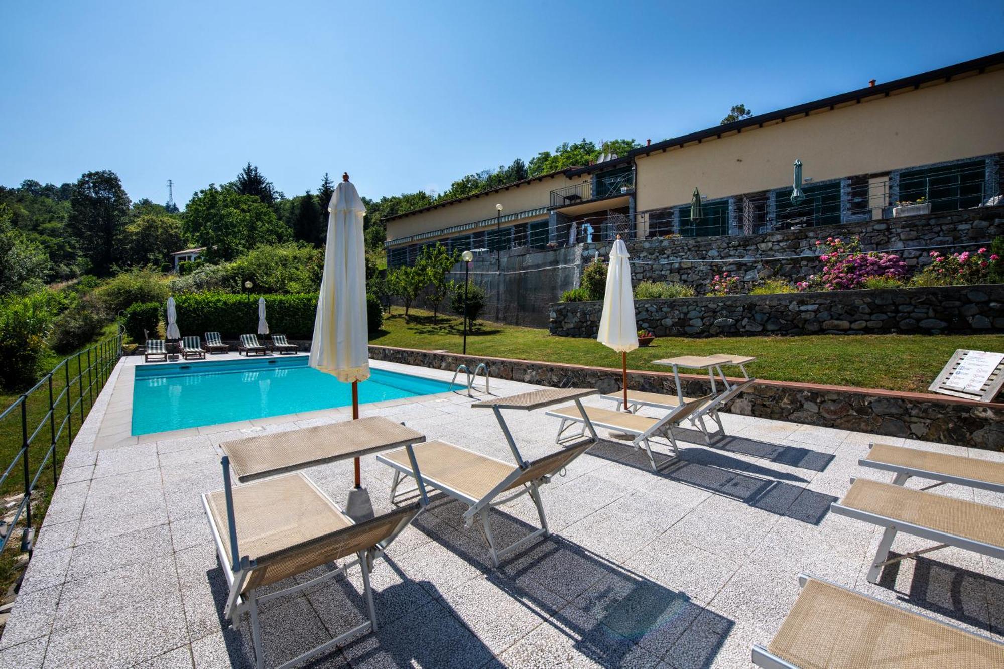 211 - Appartamento Acacia, Terrazza Giardino E Piscina Carro Екстериор снимка