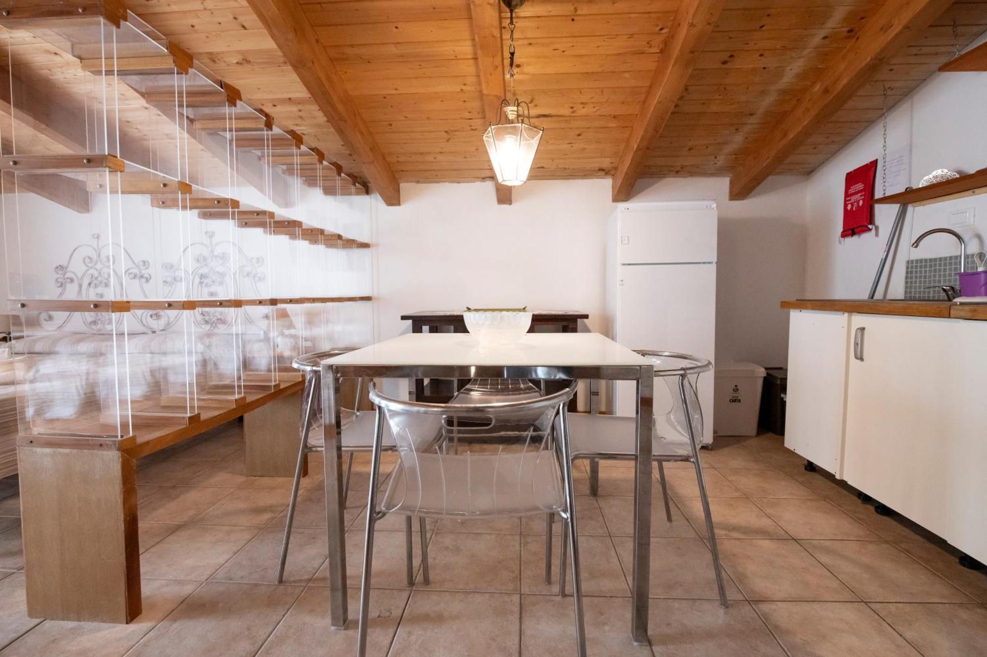 211 - Appartamento Acacia, Terrazza Giardino E Piscina Carro Екстериор снимка